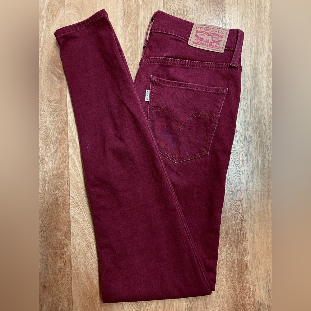 Levi’s 720 high rise super skinny pants
